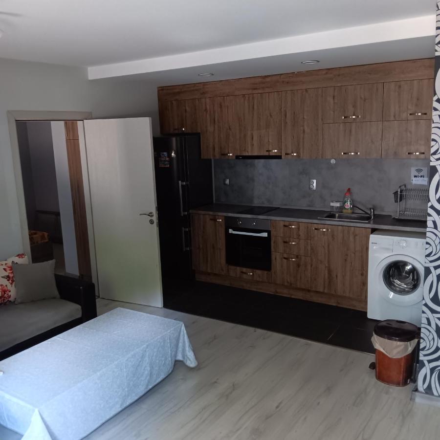 Melani 2 Apartment พลอฟดิฟ ภายนอก รูปภาพ